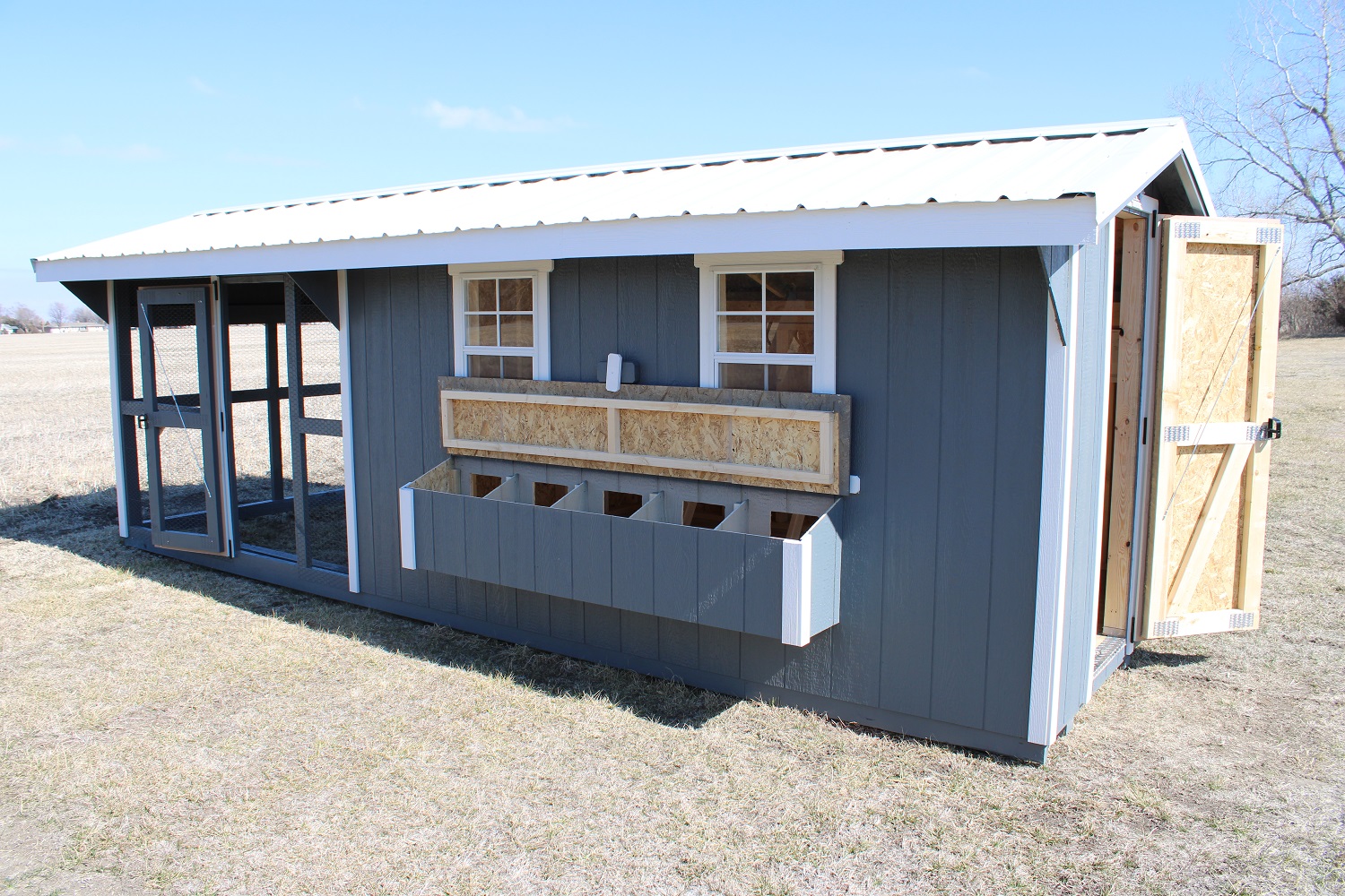 8'x12' Chicken Coop with 8' Run. Raised Nesting Boxes - Projective ...