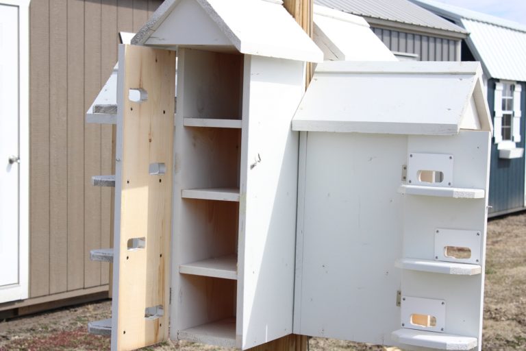 AmishBuilt Purple Martin House and Winch Pole Projective Fabrication